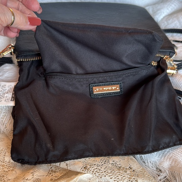 Bam Forever Black and White Faux Fur Crossbody Bag with adj strap. NWOT - Picture 5 of 12